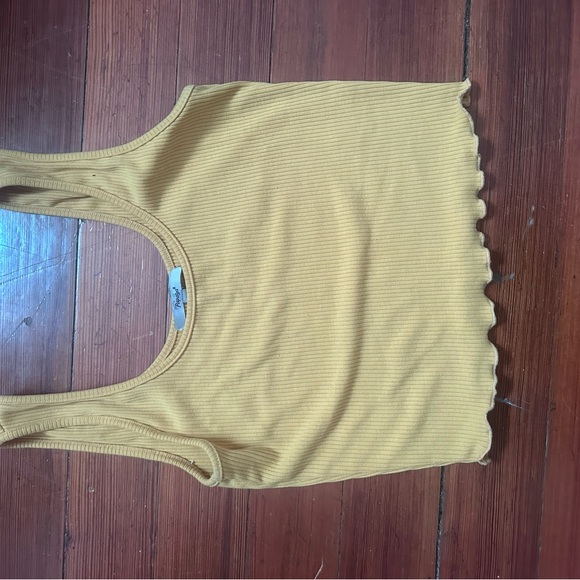 Assorted Tops - Picture 2 of 4